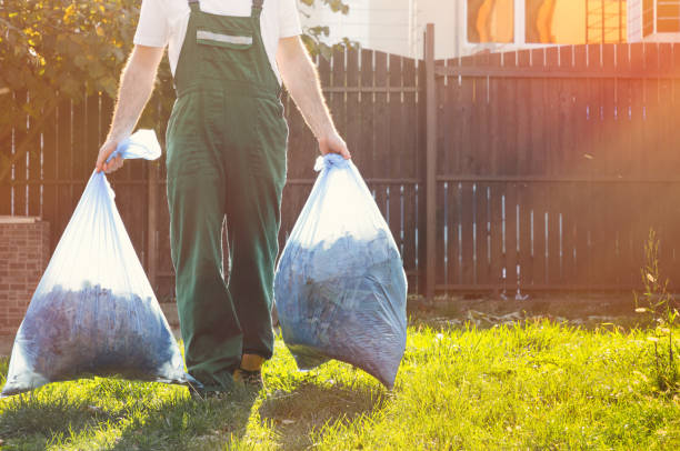 Best Garage Cleanout  in South Highpoint, FL